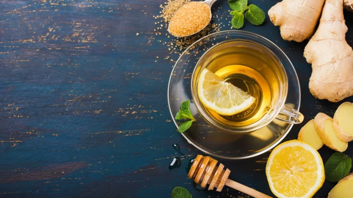 Smíchala zázvor a citron s vodou a zapomněla na nachlazení: 2 ingredience nahradí půl lékárničky 8 Smíchala zázvor a citron s vodou a zapomněla na nachlazení: 2 ingredience nahradí půl lékárničky