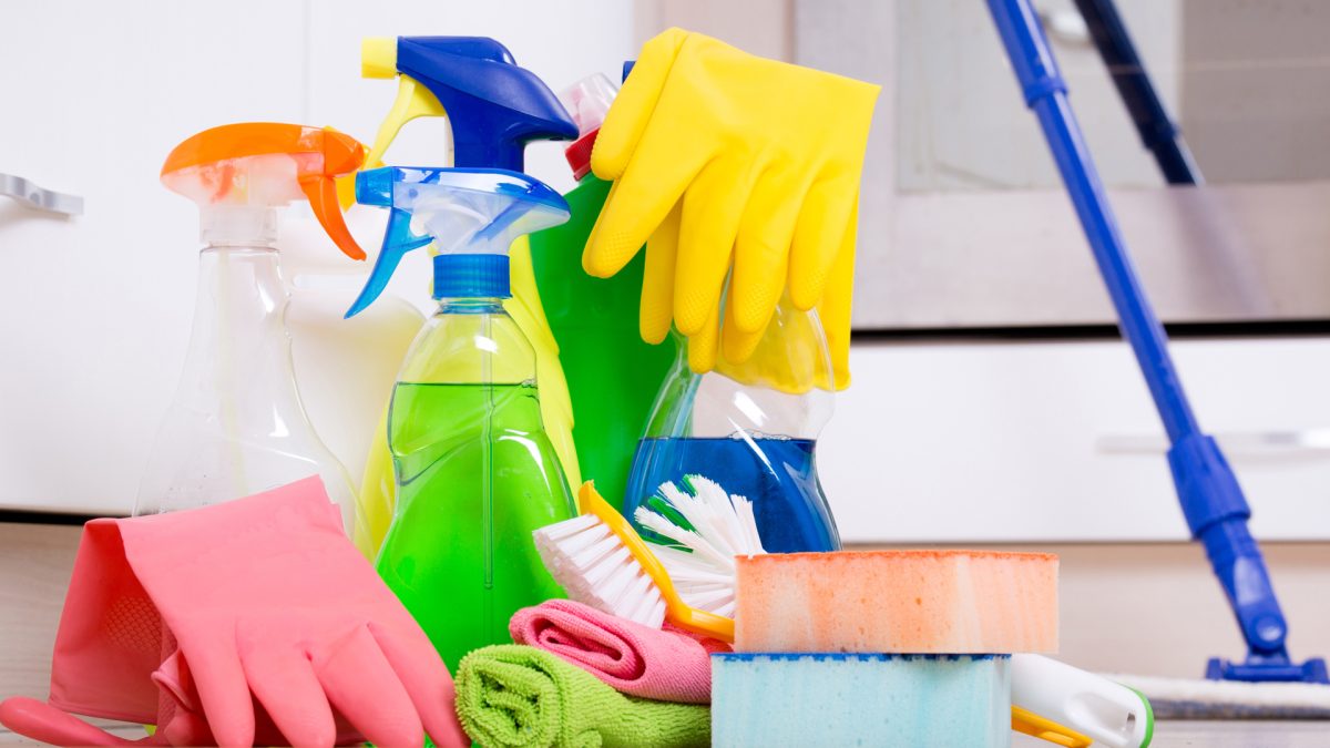 Úklid bez chemie: 5 přírodních prostředků, které má každá hospodyňka doma 10 Úklid bez chemie