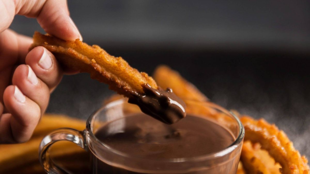 Churros recept s čokoládovým dipem: Dezert, po kterém zapomenete na dietu! 10 Churros recept s čokoládovým dipem: Dezert, po kterém zapomenete na dietu!