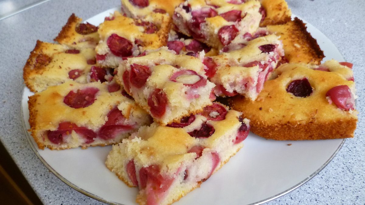 Dokonalý bublanina recept: Tajemství nadýchaného těsta a šťavnatých bobulí, které zná každá česká hospodyňka! 9 Dokonalý bublanina recept: Tajemství nadýchaného těsta a šťavnatých bobulí, které zná každá česká hospodyňka!