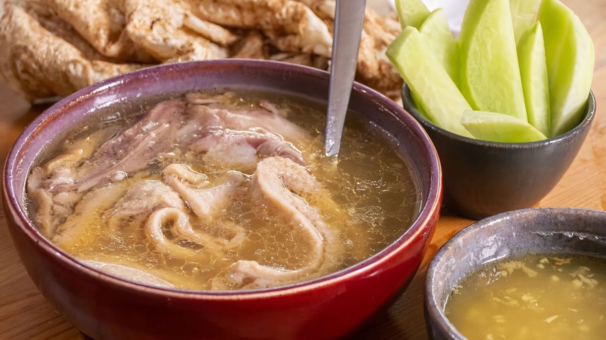 Dršťková polévka: Babiččin recept na hustou, voňavou a hřejivou pochoutku 8 Dršťková polévka: Babiččin recept na hustou, voňavou a hřejivou pochoutku