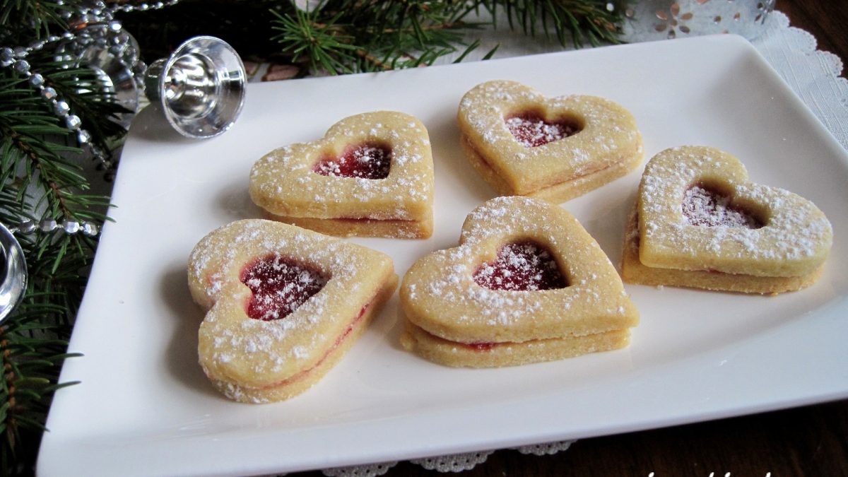 Linecké cukroví: Vkus dětství, který okouzlí i toho nejpřísnějšího kritika 8 Linecké cukroví: Vkus dětství, který okouzlí i toho nejpřísnějšího kritika