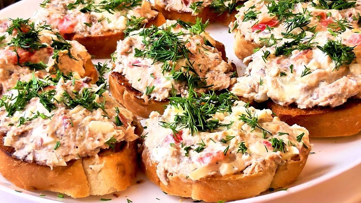 Škvarková pomazánka s křenem — pro milovníky pikantních chutí 10 Škvarková pomazánka s křenem — pro milovníky pikantních chutí