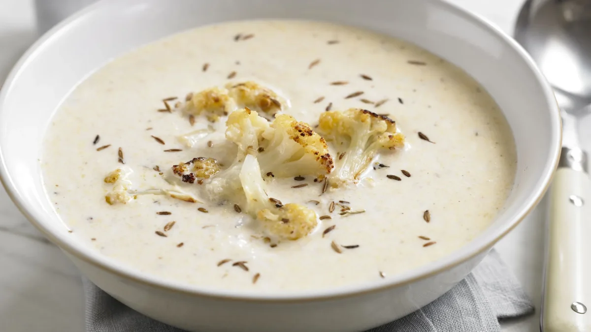 Jak Připravit květáková polévka za 15 Minut: Jednoduchý Recept 23 květáková polévka - Featured