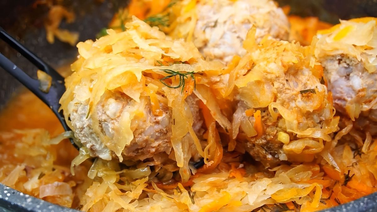 Kapustové placky za 30 minut: Chutný způsob, jak zužitkovat zelí! 14 kapustové placky - Featured