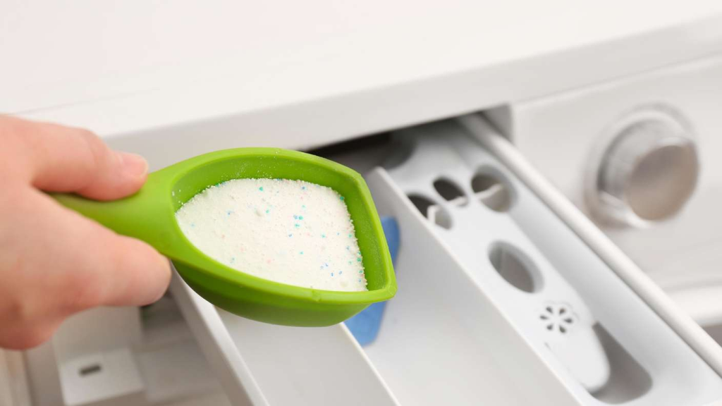 Dávkovač pracího prostředku v pračce jako nový za 30 minut