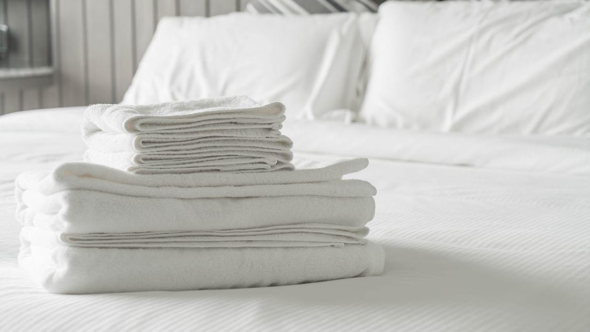 Sbohem, peřiny. Luxusní hotely je nahrazují těmito novými prostěradly 6 Sbohem, peřiny. Luxusní hotely je nahrazují těmito novými prostěradly